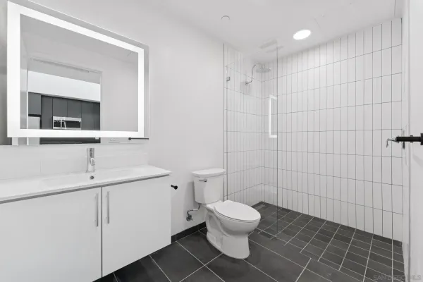 $4,495 | 3922 Park Boulevard, Unit 603, San Diego, CA 92103