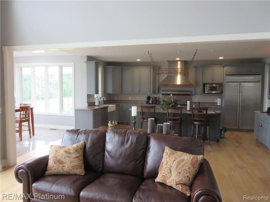 4535 West Waters Road Ann Arbor, MI 48103 - Photo 20 of 51 IMG_0929.JPG