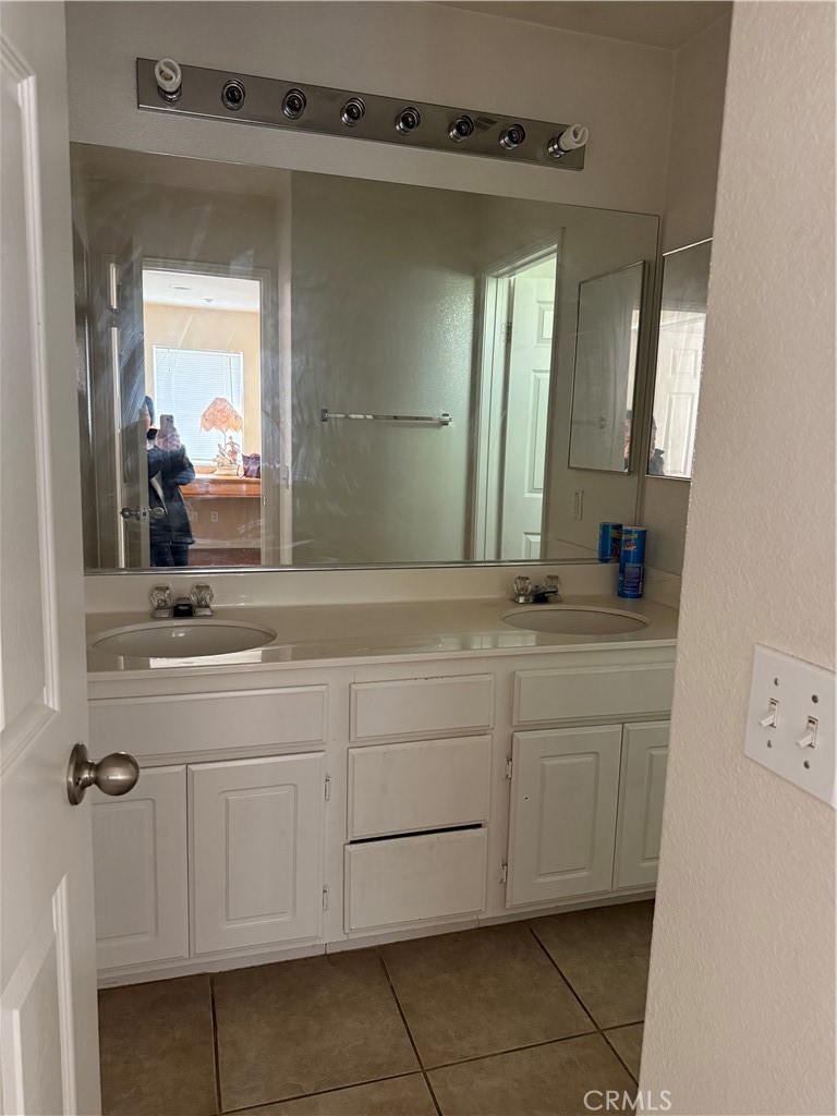 3727 Springmount Street Riverside, CA 92501 - Photo 8 of 10