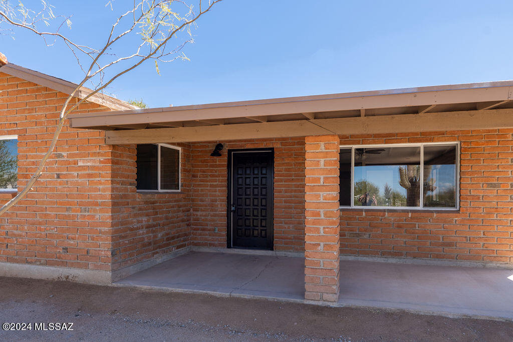 11901 West Picture Rocks Road Tucson, AZ 85743 - Photo 1 of 27 Gallery Image 1