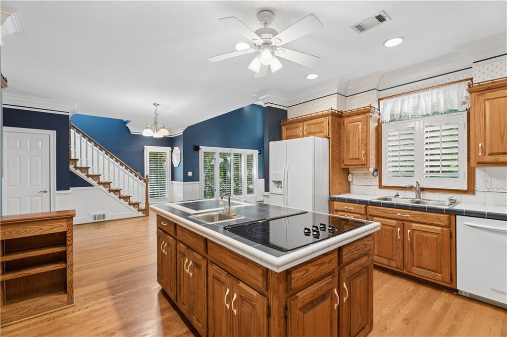 4957 Chedworth Drive Smoke Rise, GA 30087 - Photo 12 of 67