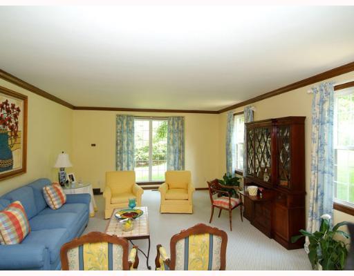 110 Royston Road Fox Chapel, PA 15238 - Photo 2 of 8 Living Room.