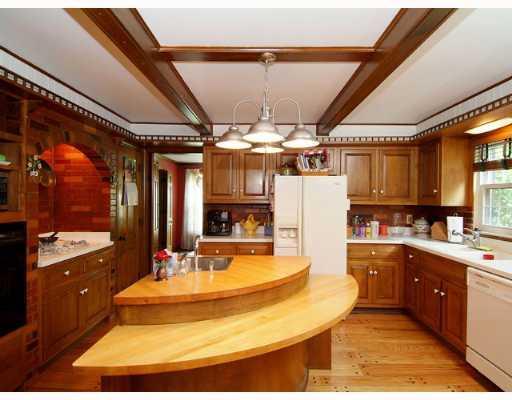 110 Royston Road Fox Chapel, PA 15238 - Photo 4 of 8 Kitchen.