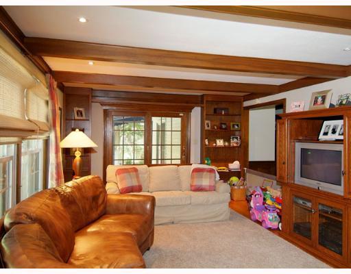 110 Royston Road Fox Chapel, PA 15238 - Photo 5 of 8 Den/Family/Great Room.