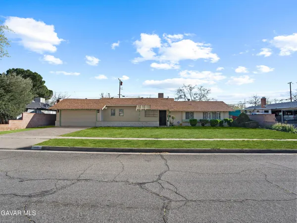 $445,000 | 1112 Avenue J4 E Lancaster Ca East, Lancaster, CA 93535