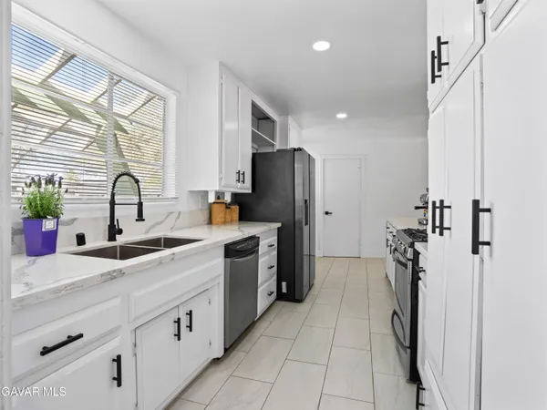 $445,000 | 1112 Avenue J4 E Lancaster Ca East, Lancaster, CA 93535