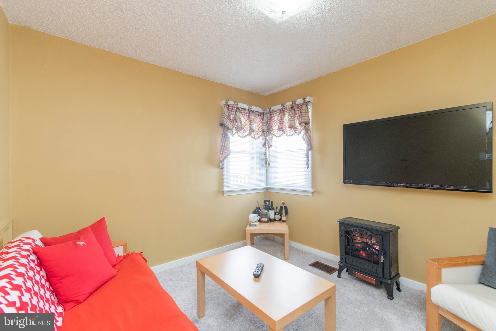 9880 Verree Road Philadelphia, PA 19115 - Photo 15 of 34