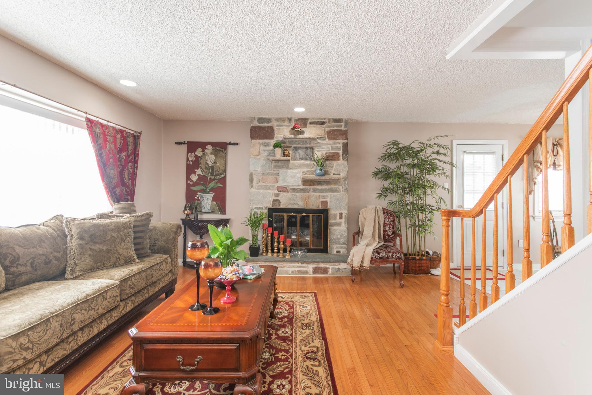 9880 Verree Road Philadelphia, PA 19115 - Photo 6 of 34