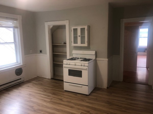 10 Reeves Street Worcester, MA 01607 - Photo 16 of 27 Gallery Image 16