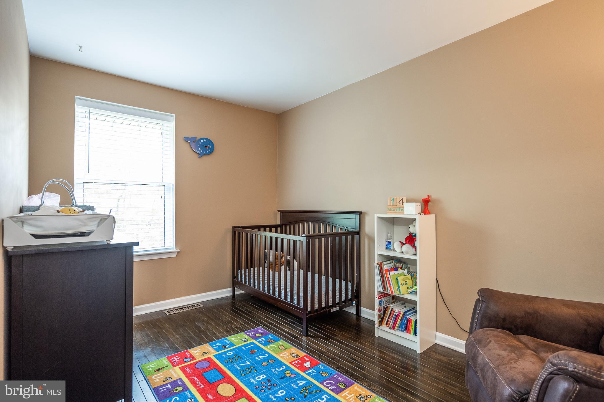 2148 Golf Course Drive Reston, VA 20191 - Photo 17 of 31 Bedroom 2 with hardwood floors