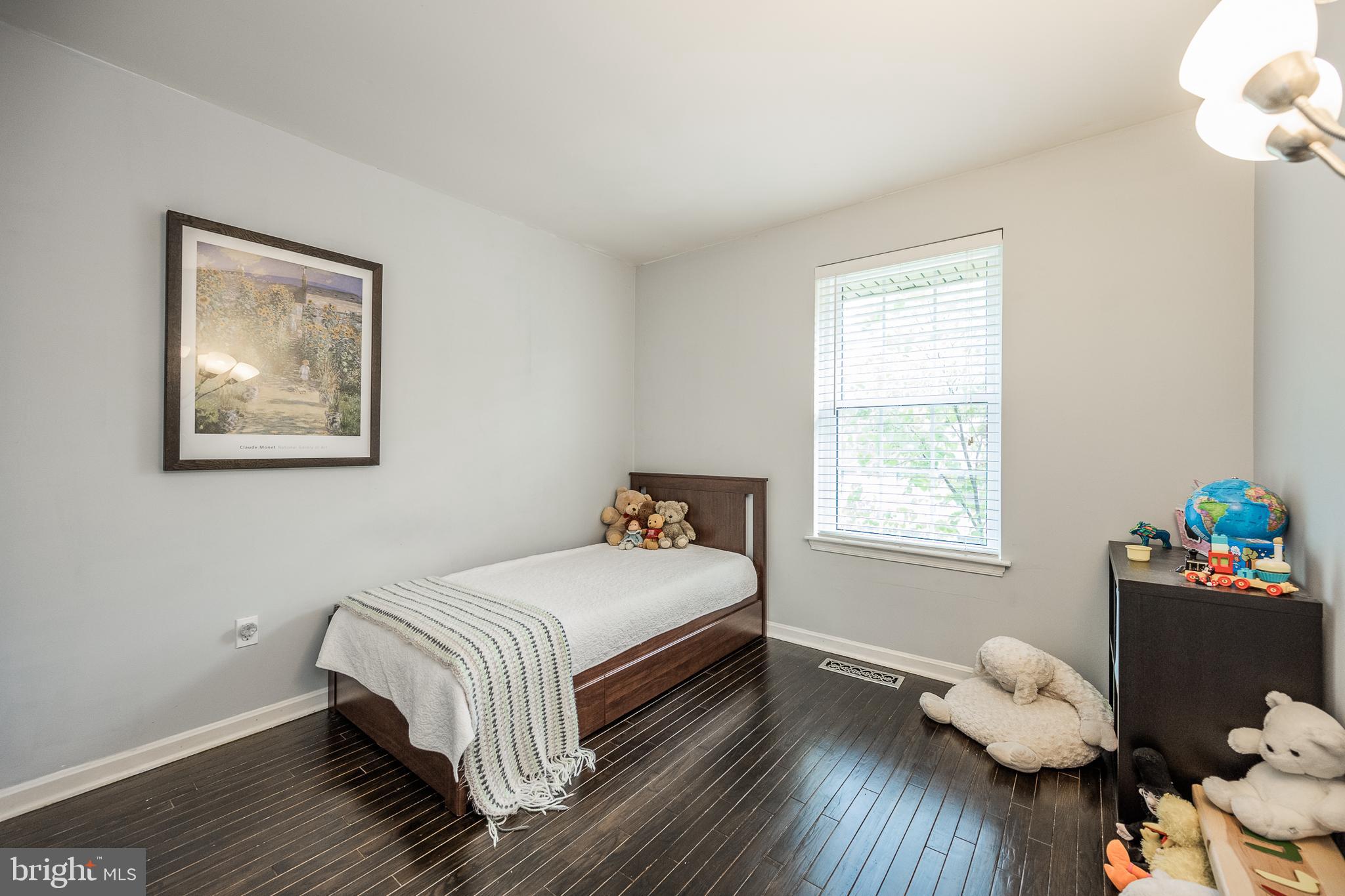 2148 Golf Course Drive Reston, VA 20191 - Photo 19 of 31 Bedroom 2 with Hardwood Floors