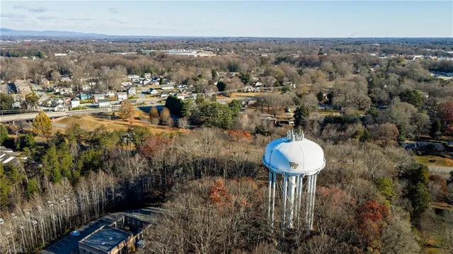 $274,900 | 1707 Brookwood Drive, Winston-Salem, NC 27106