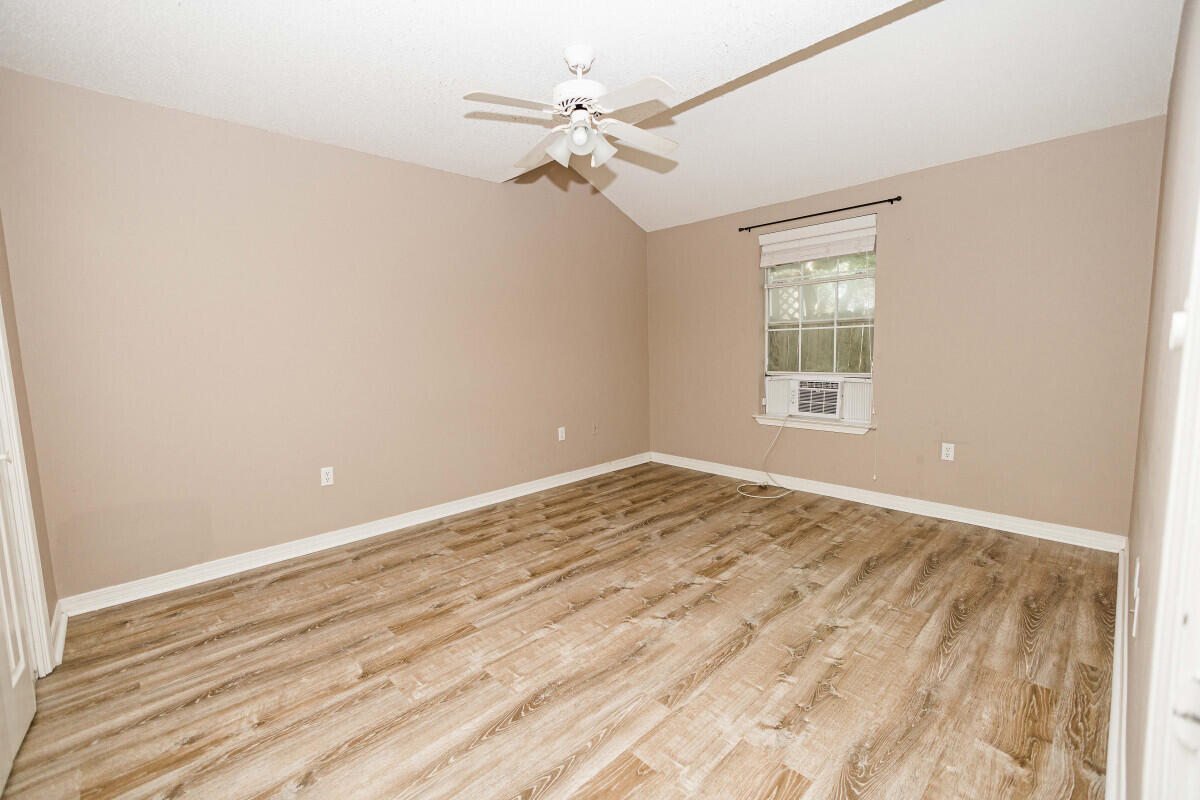 1810 Hurlburt Road, Unit 5 Fort Walton Beach, FL 32547 - Photo 13 of 24 13