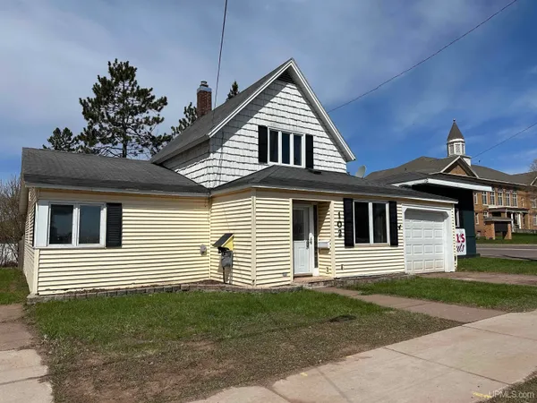 $134,000 | 102 South Moore Street, Bessemer, MI 49911
