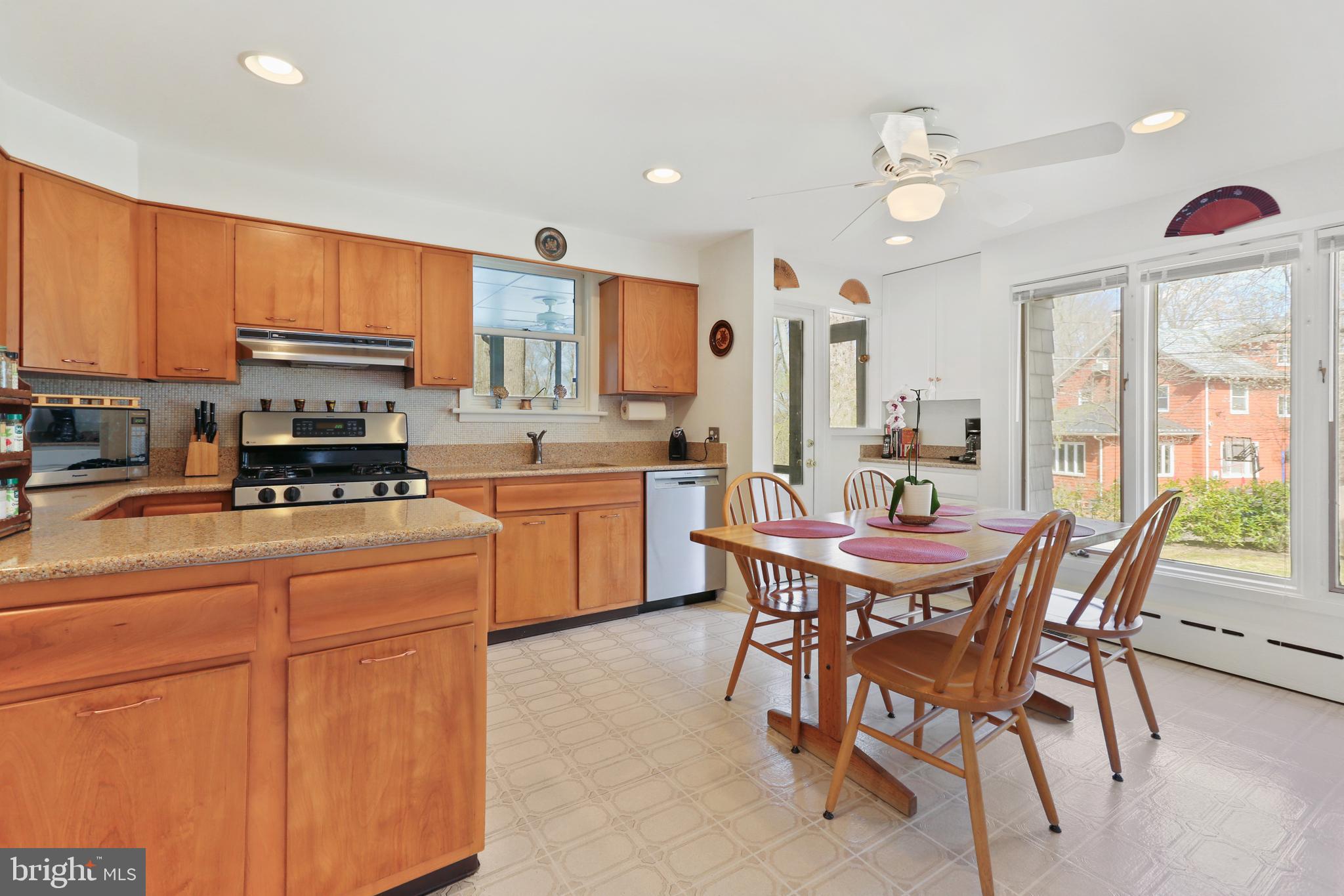 5719 Uffington Road Baltimore, MD 21209 - Photo 12 of 50