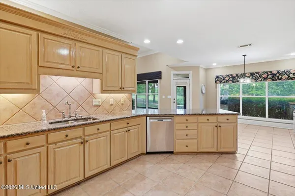 $449,500 | 95 Woodlands Green Drive, Brandon, MS 39047