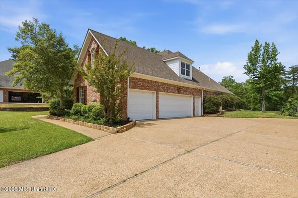 $449,500 | 95 Woodlands Green Drive, Brandon, MS 39047