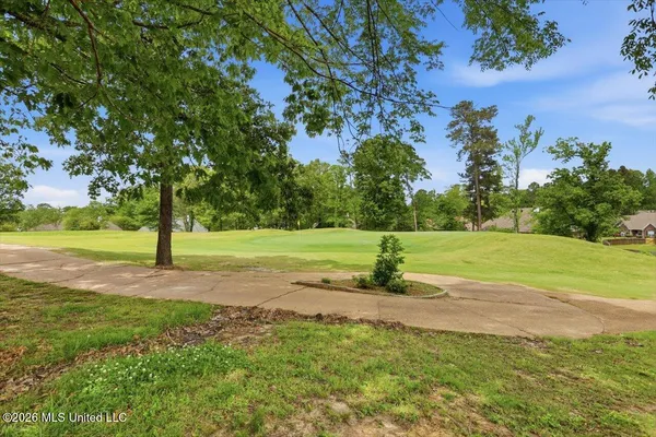 $449,500 | 95 Woodlands Green Drive, Brandon, MS 39047