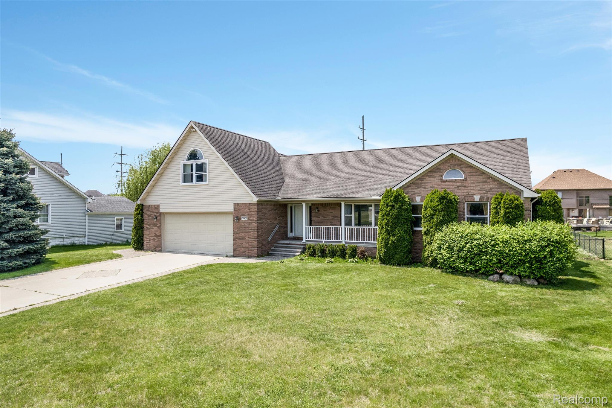 52903 Chesterfield Road New Baltimore, MI 48051 - Photo 1 of 54 Gallery Image 1