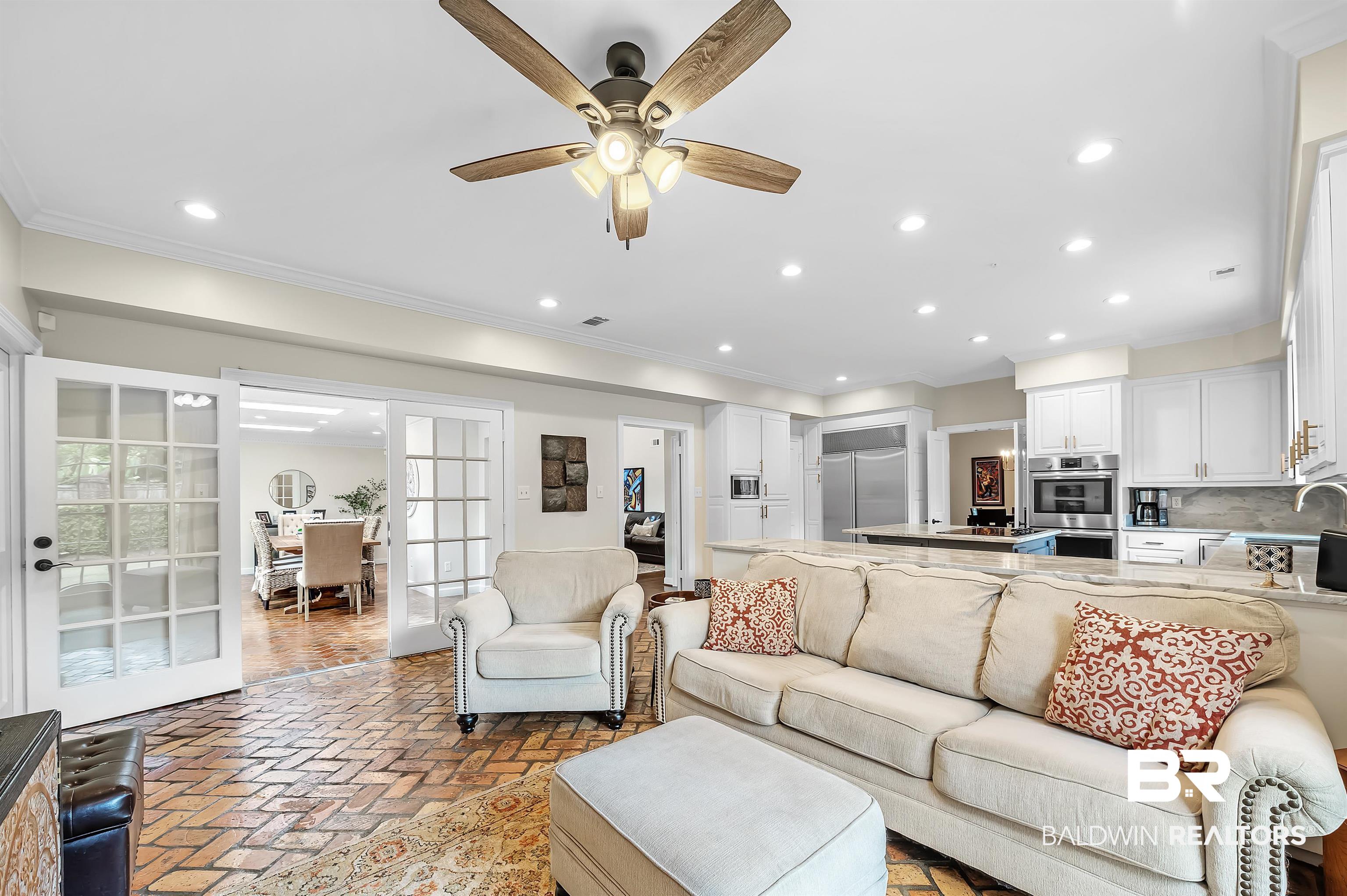 2109 Ryegate Court Mobile, AL 36693 - Photo 15 of 32 Family Room