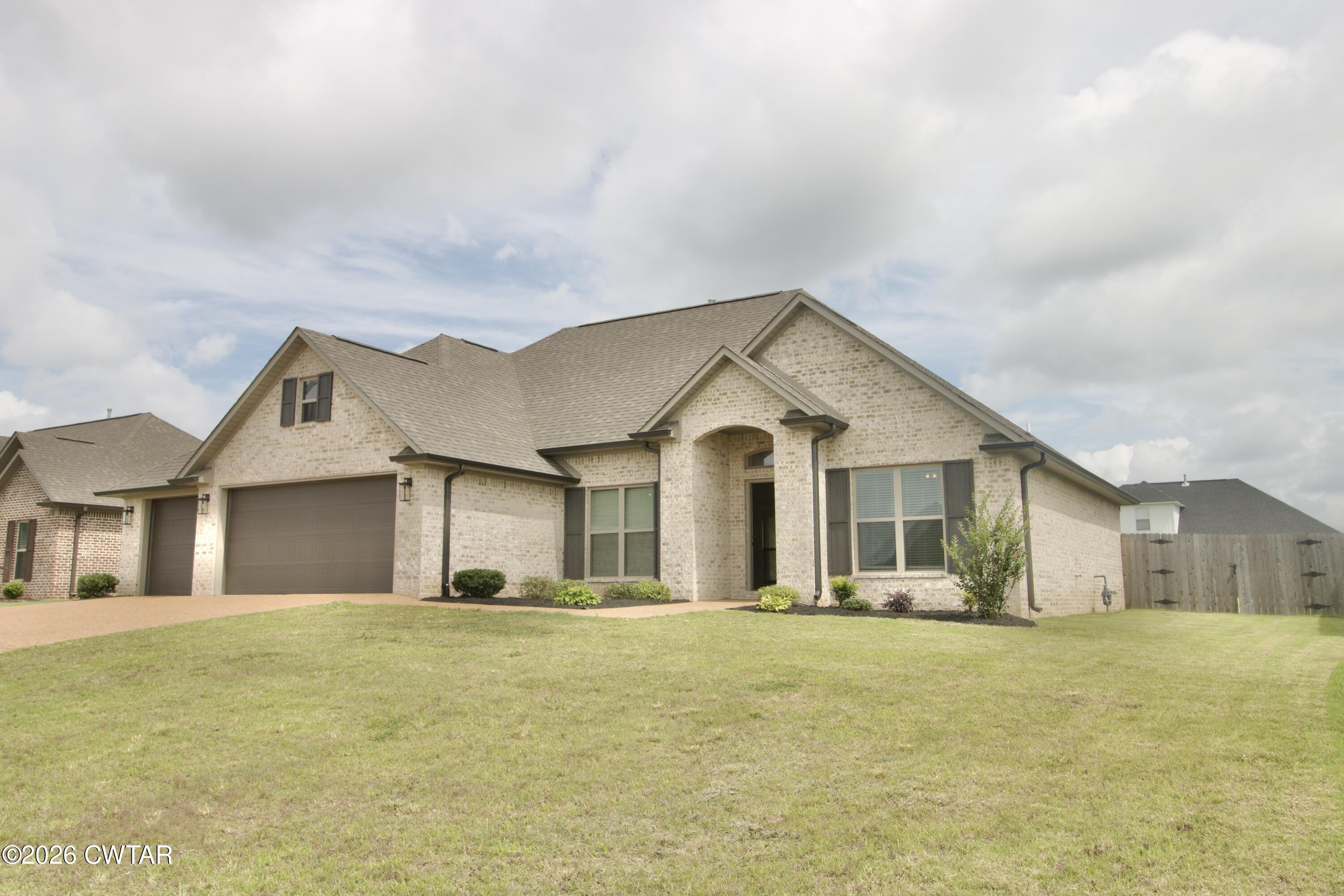 217 Strawberry Rdg Drive Medina, TN 38355 - Photo 2 of 47 IMG_7252