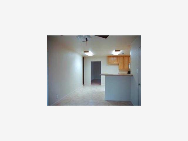 1805 Carver Road Modesto, CA 95350 - Photo 7 of 11 Gallery Image 7