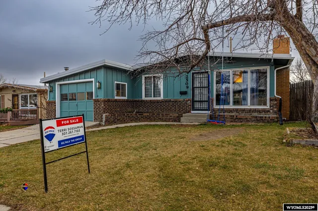 $289,900 | 2509 East 9th Street, Casper, WY 82609
