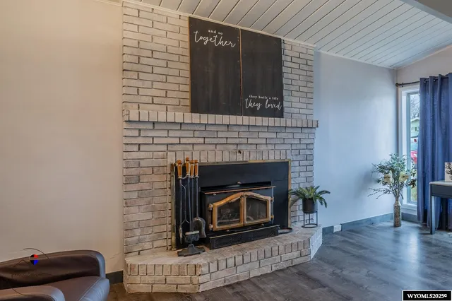 $289,900 | 2509 East 9th Street, Casper, WY 82609