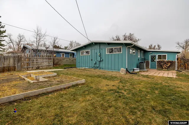 $289,900 | 2509 East 9th Street, Casper, WY 82609