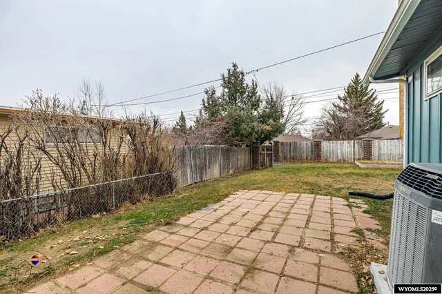 $289,900 | 2509 East 9th Street, Casper, WY 82609