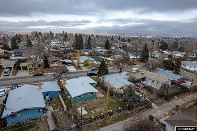 $289,900 | 2509 East 9th Street, Casper, WY 82609