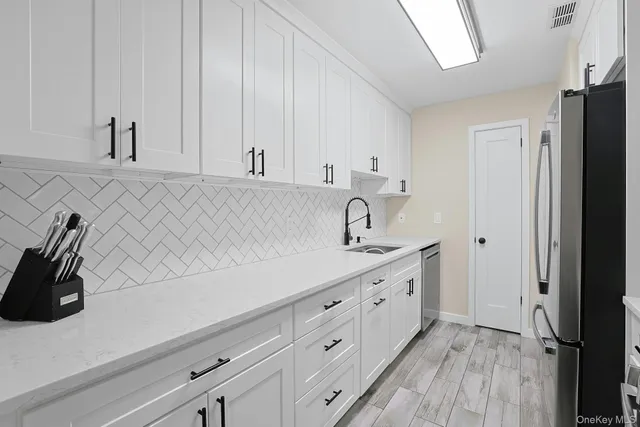 $535,000 | 108 Sunfish Landing, Mohegan Lake, NY 10547