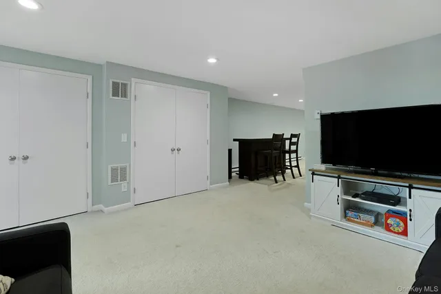 $535,000 | 108 Sunfish Landing, Mohegan Lake, NY 10547