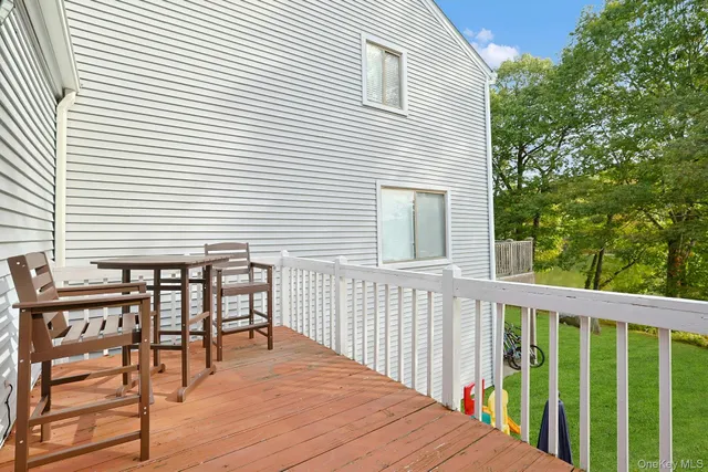 $535,000 | 108 Sunfish Landing, Mohegan Lake, NY 10547