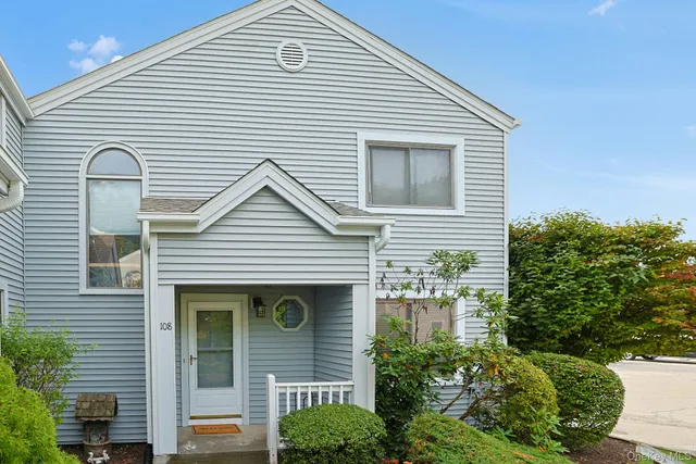 $535,000 | 108 Sunfish Landing, Mohegan Lake, NY 10547