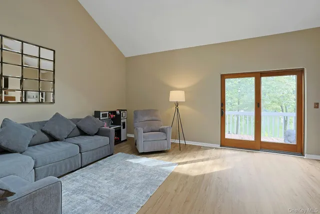 $535,000 | 108 Sunfish Landing, Mohegan Lake, NY 10547