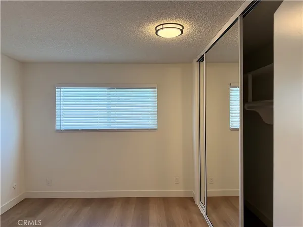 $1,950 | 18657 Collins Street, Unit 19, Tarzana, CA 91356