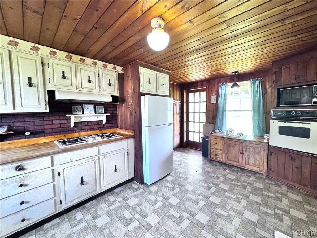 933 Hillsboro Road Camden, NY 13316 - Photo 22 of 41