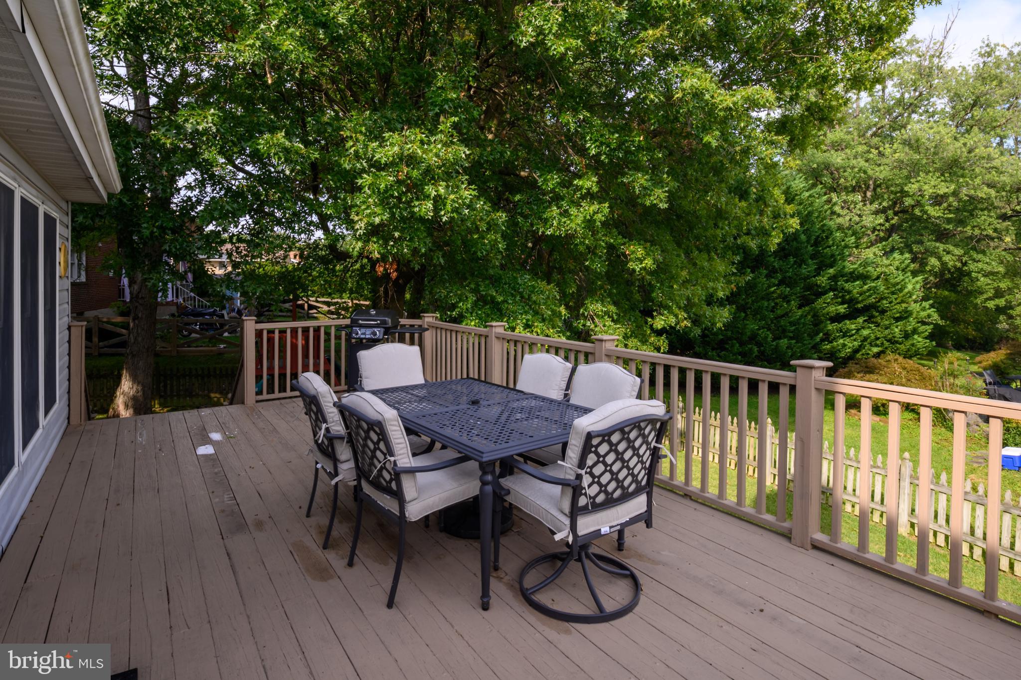 9201 Gardenia Road Nottingham, MD 21236 - Photo 39 of 54 Deck