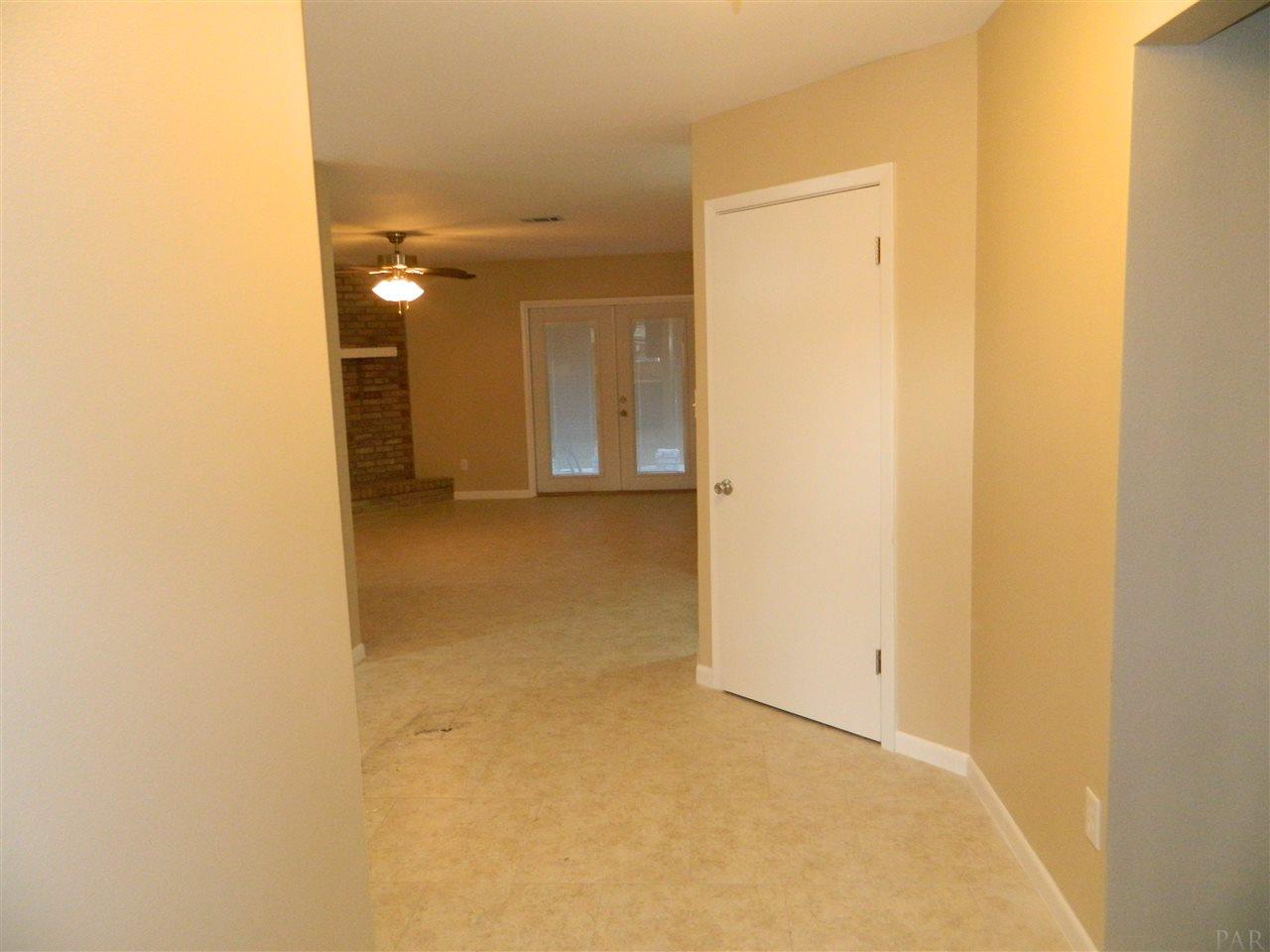 5404 Tom Sawyer Road Milton, FL 32583 - Photo 3 of 25 Gallery Image 3