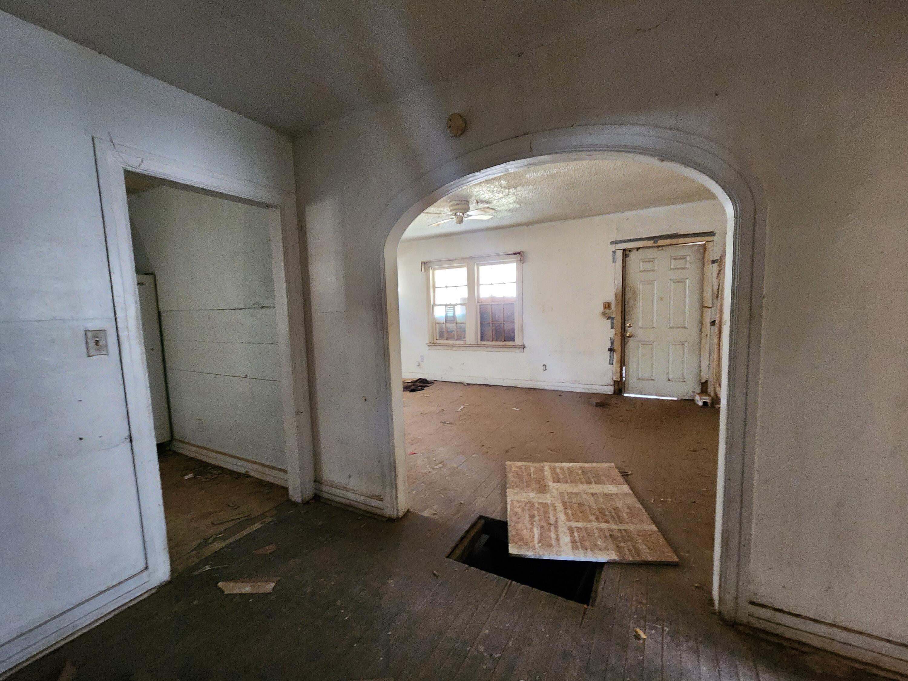 4-properties 4-properties Fixer Package Lubbock, TX 79403 - Photo 15 of 39