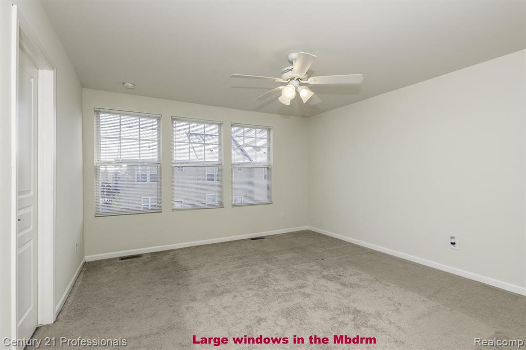 855 Barclay Circle Rochester Hills, MI 48307 - Photo 16 of 30