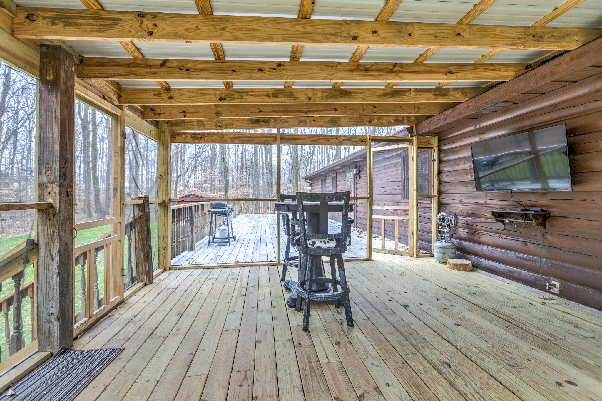 1331 Smith Thompson Road Bethpage, TN 37022 - Photo 14 of 35 a view of a chairs and table on the wooden floor