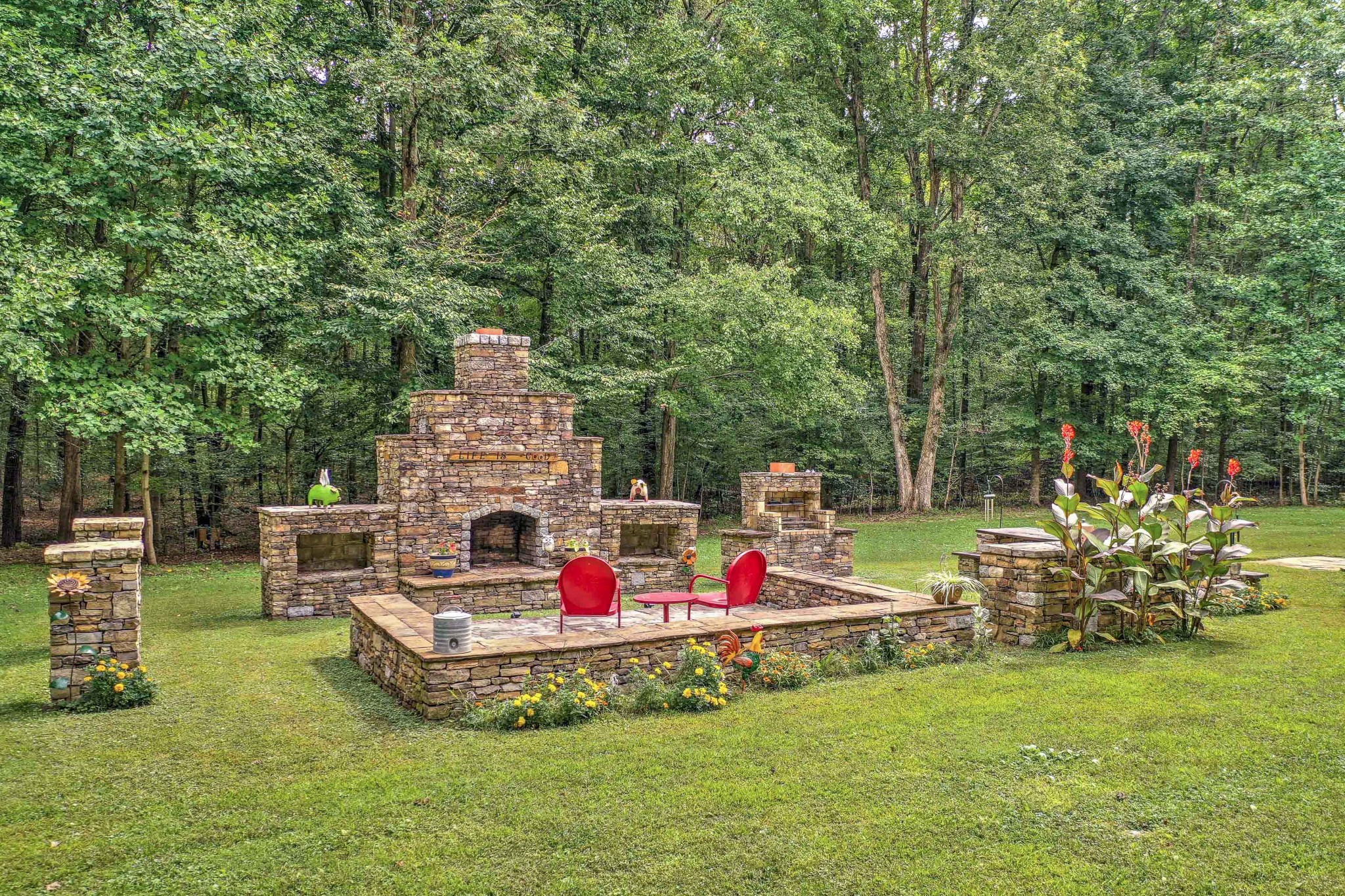 1331 Smith Thompson Road Bethpage, TN 37022 - Photo 3 of 35 a view of a park with large trees