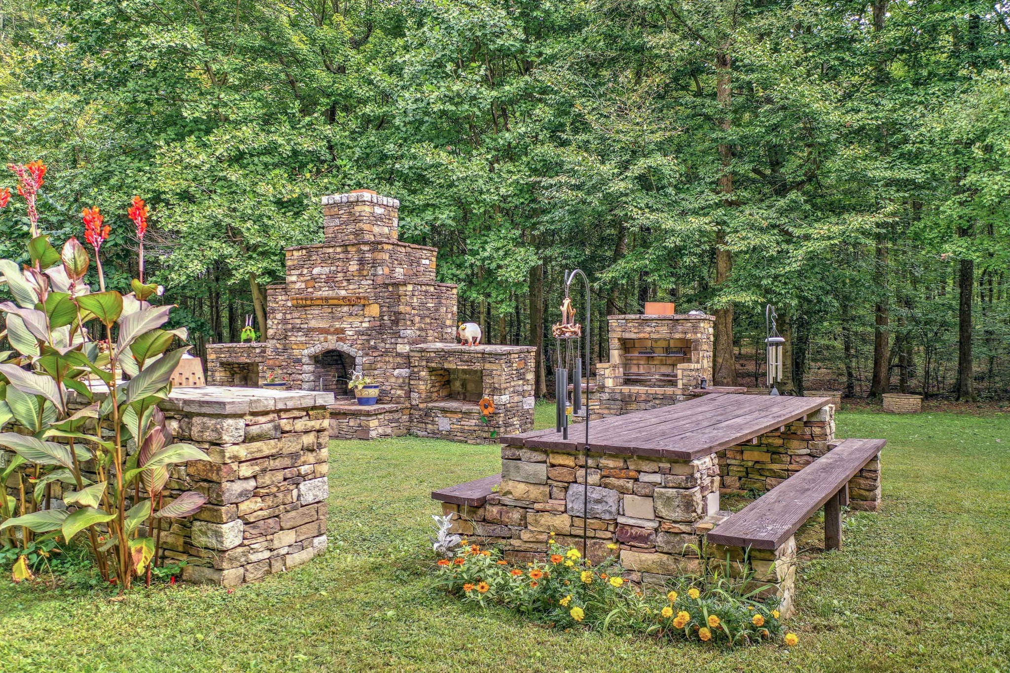 1331 Smith Thompson Road Bethpage, TN 37022 - Photo 4 of 35 a view of a chairs and table in backyard of the house