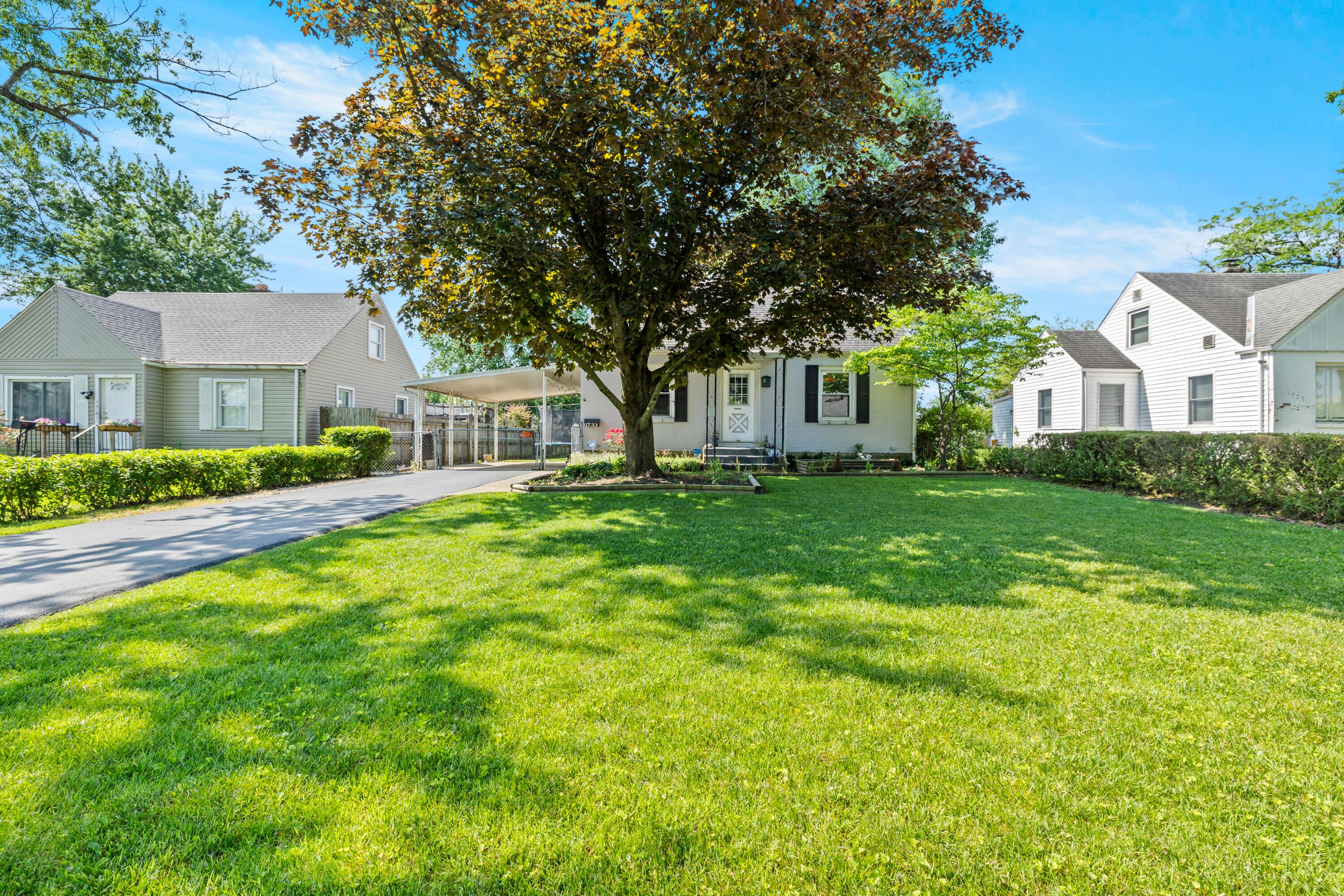 1733 Audrey Road Columbus, OH 43224 - Photo 3 of 32 2_front 01
