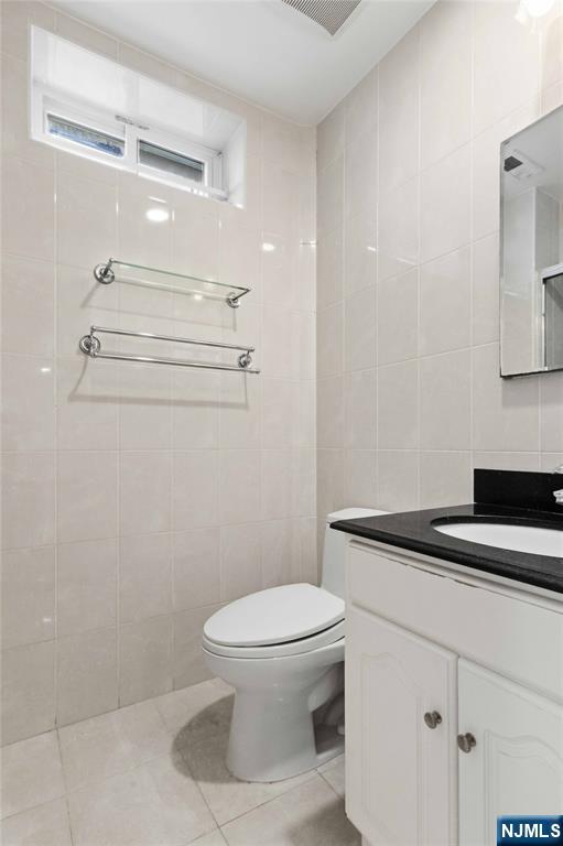 131 Haase Avenue Paramus, NJ 07652 - Photo 39 of 50