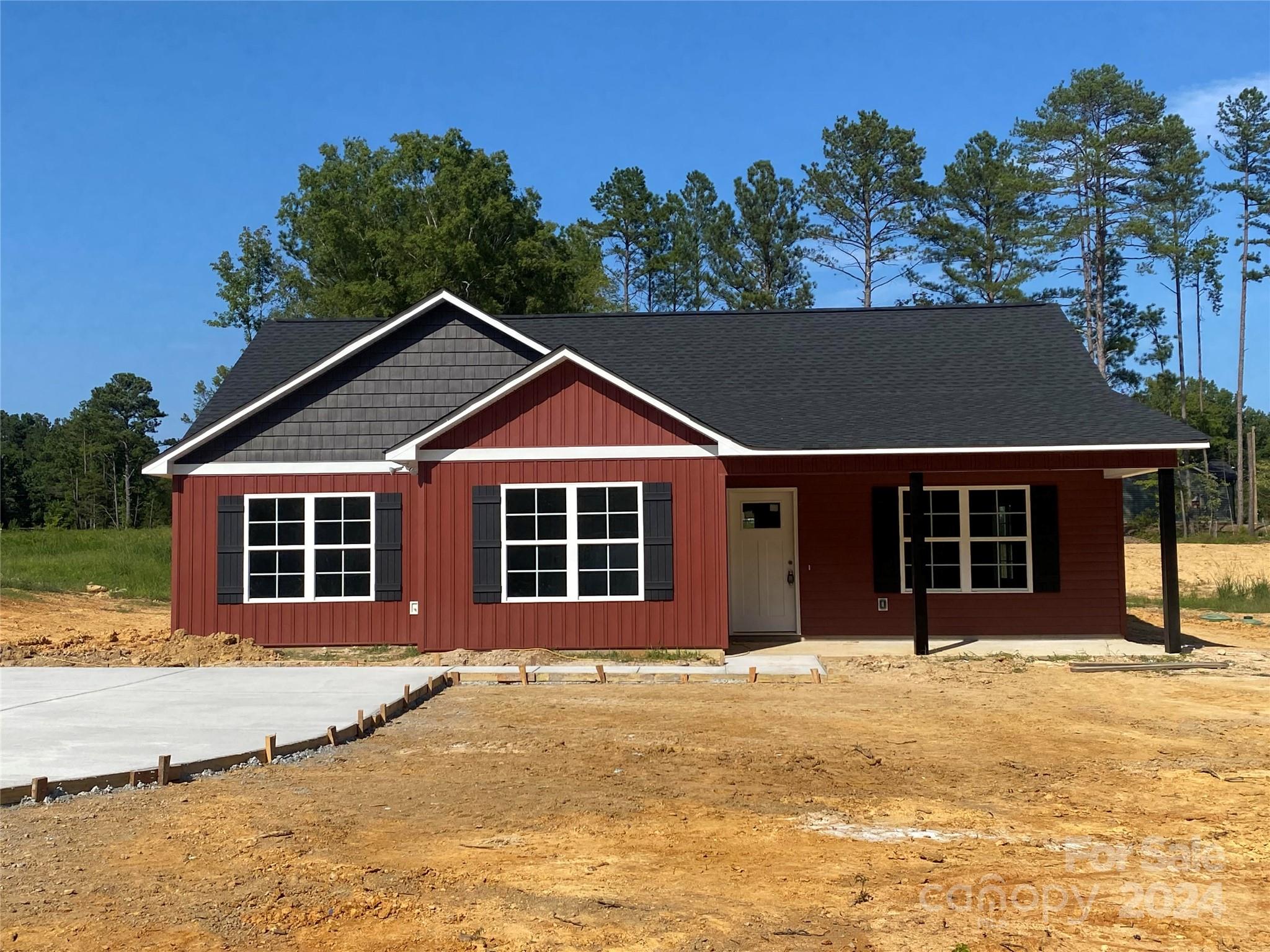 782 Starcliff Circle Lancaster, SC 29720 - Photo 1 of 8 a front view of a house with a yard
