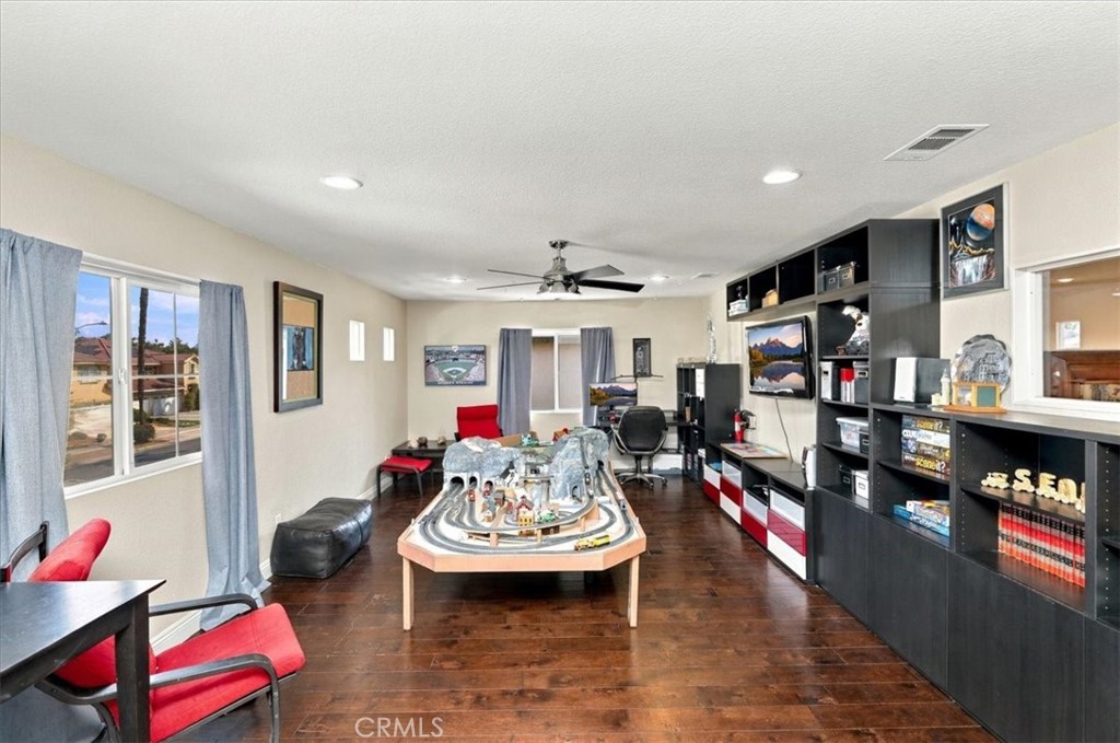 12563 Avocado Way Riverside, CA 92503 - Photo 36 of 72 Gallery Image 36