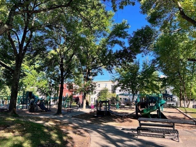 $1,560,000 | 176 Raymond Street, Unit 176, Cambridge, MA 02140